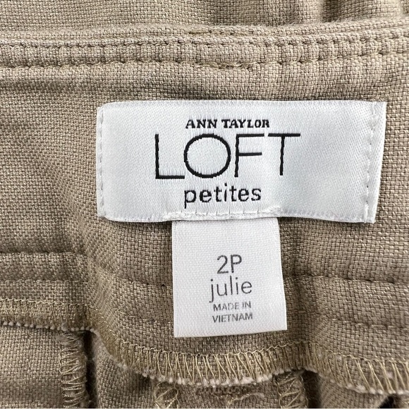 SIZE 2 PETITE ANN TAYLOR LOFT BEIGE KHAKI CROPPED CAPRI PANTS NEUTRAL OUTDOOR - Picture 8 of 9